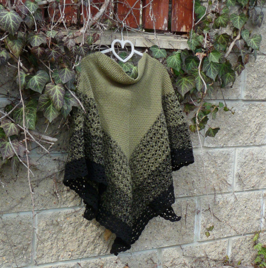 Háčkovaný šátek - mechový