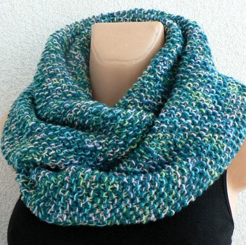 Nákrčník v petrolovém melíru