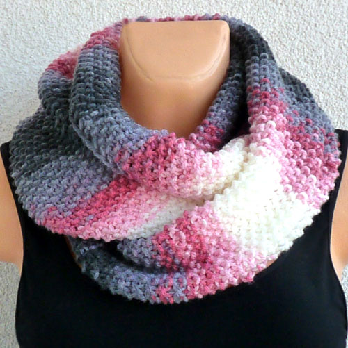 Nákrčník z hrášku - šedorůžový