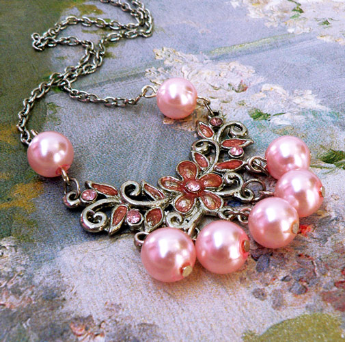 Náhrdelník pro květinovou vílu - romance