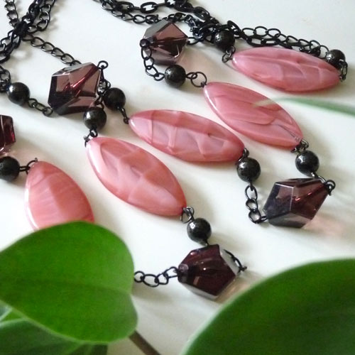 Něžné pohlazení (dlouhý náhrdelník)