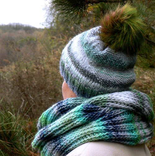 Ledový mint - vlněný set čepice a nákrčníku