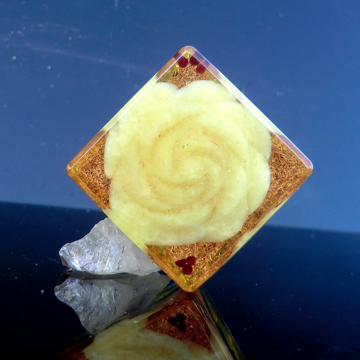  Kostka * Růže z Vílí zahrady proti neklidu