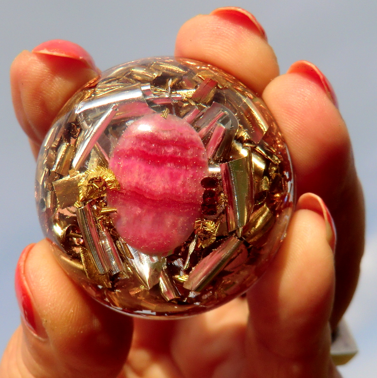 Orgonit C7 - Rodochrozit s granátky