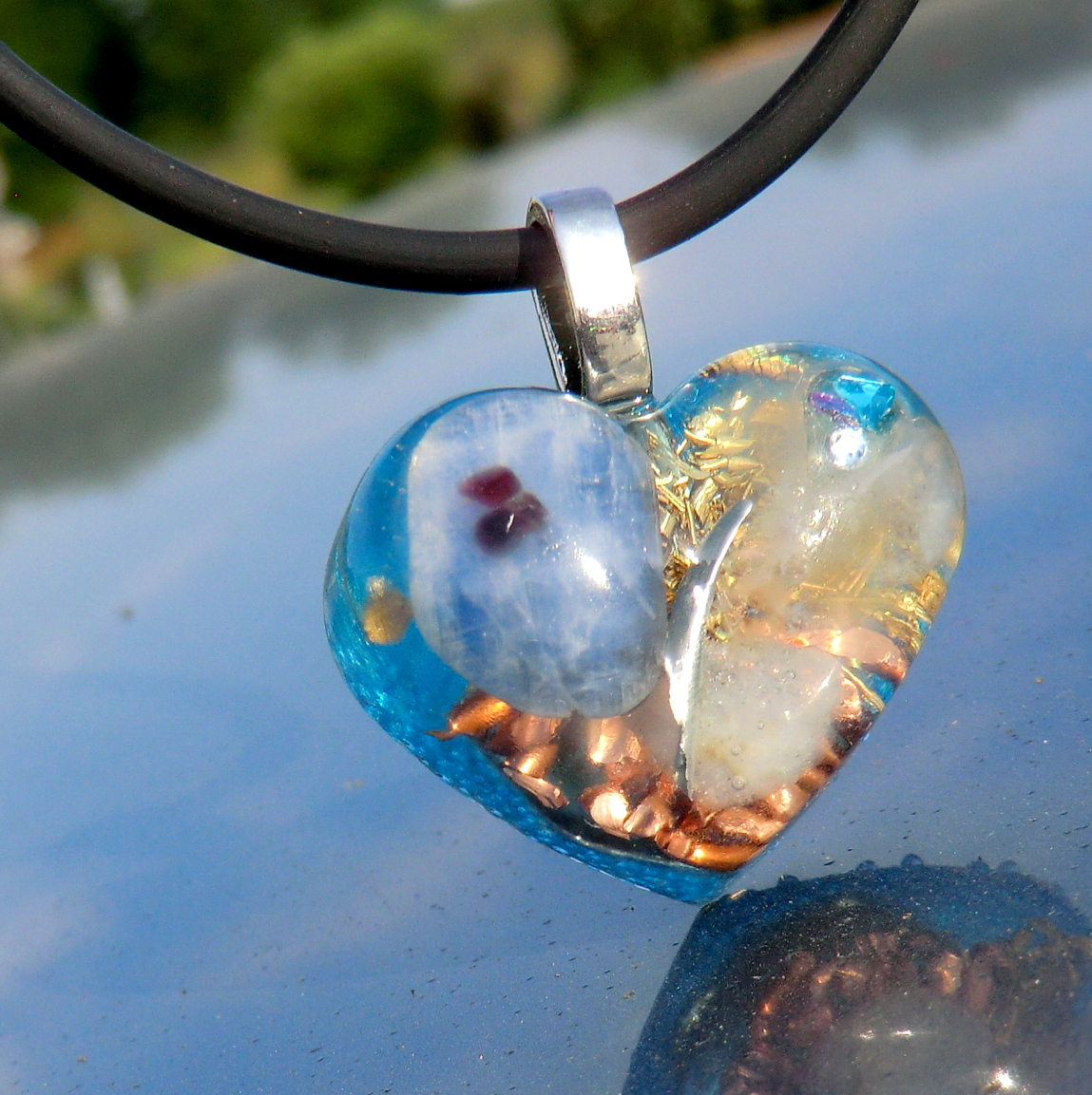 Orgonit P1 - Obláček s Disthenem