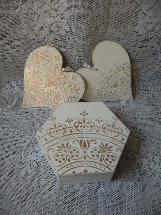 Krabička s reliéfem dárková, svatební