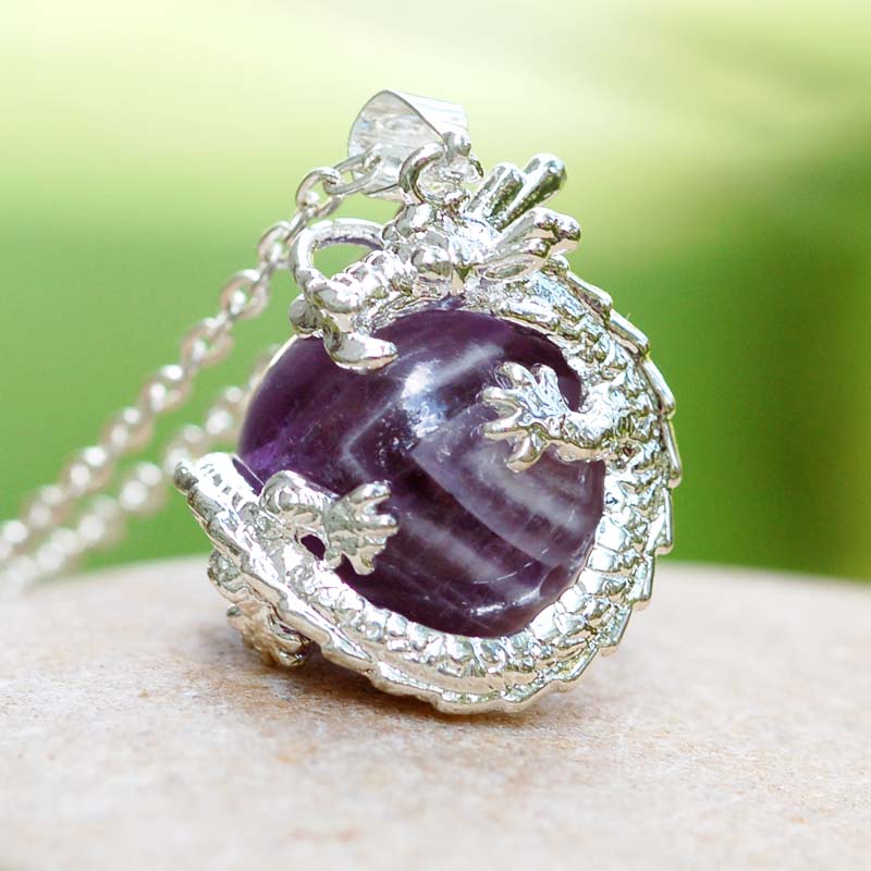 Drak s kuličkou ametystu