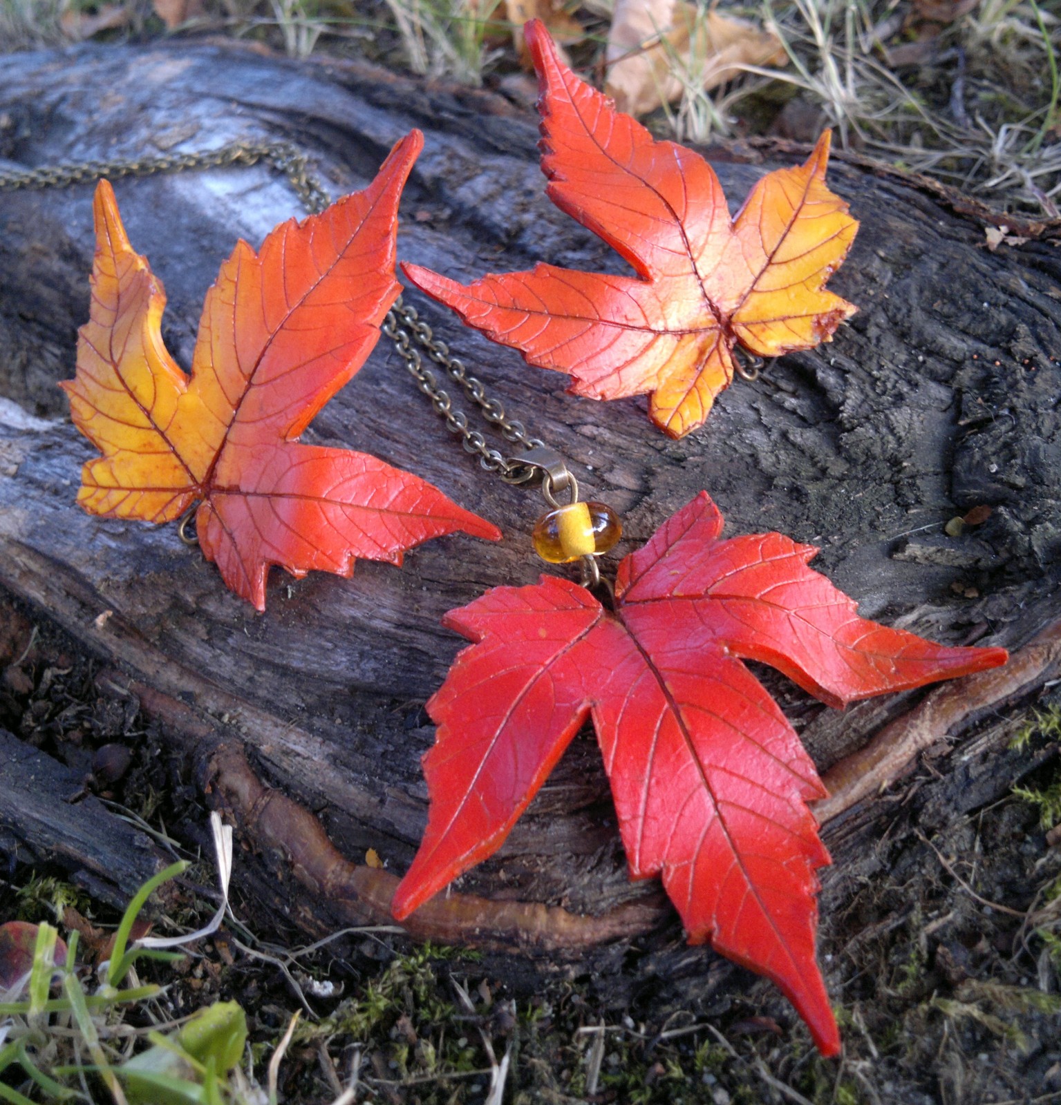 Javůrek-přívěsek s řetízkem