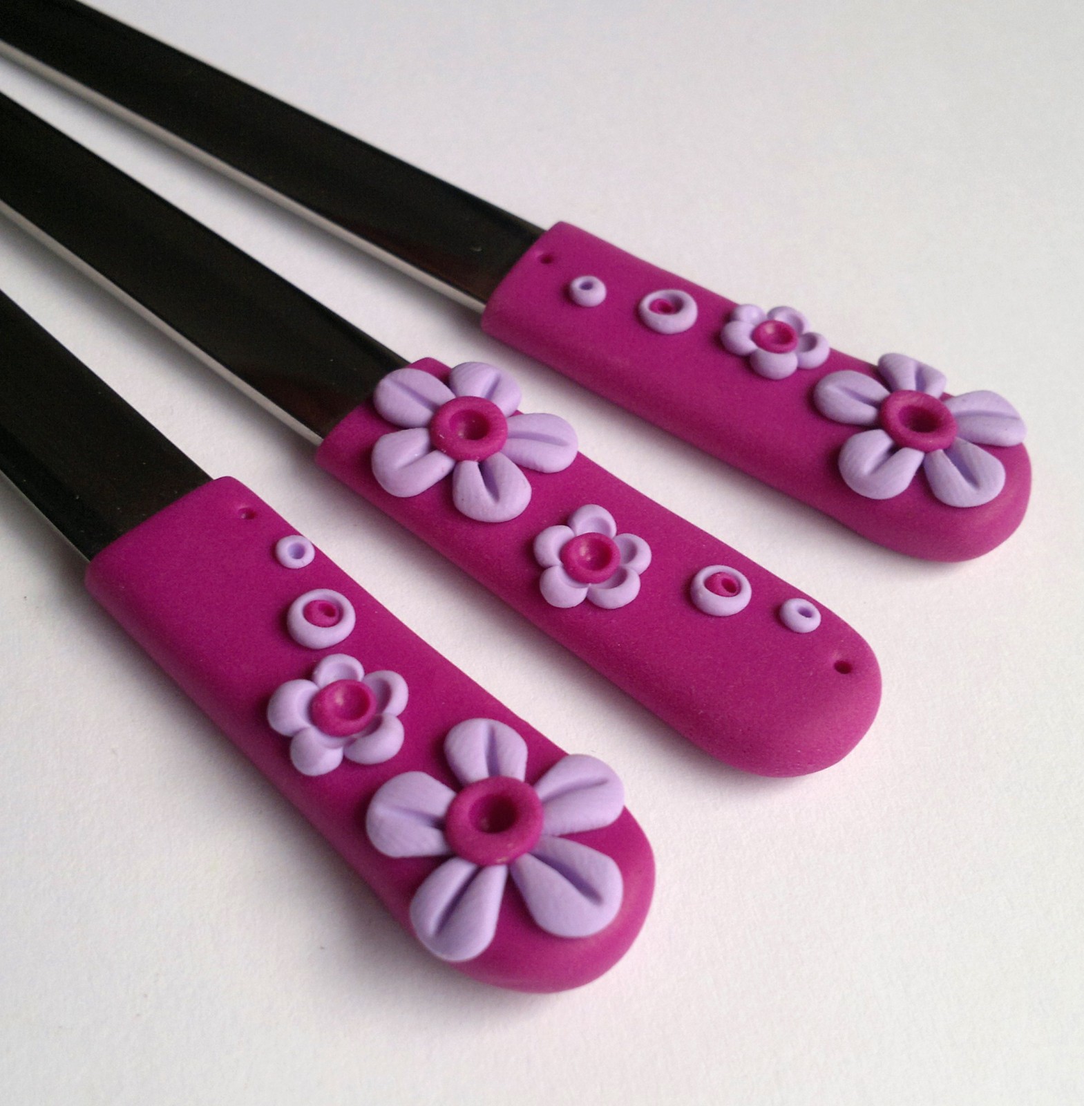 Latte lžičky- 22,5cm. Fialky