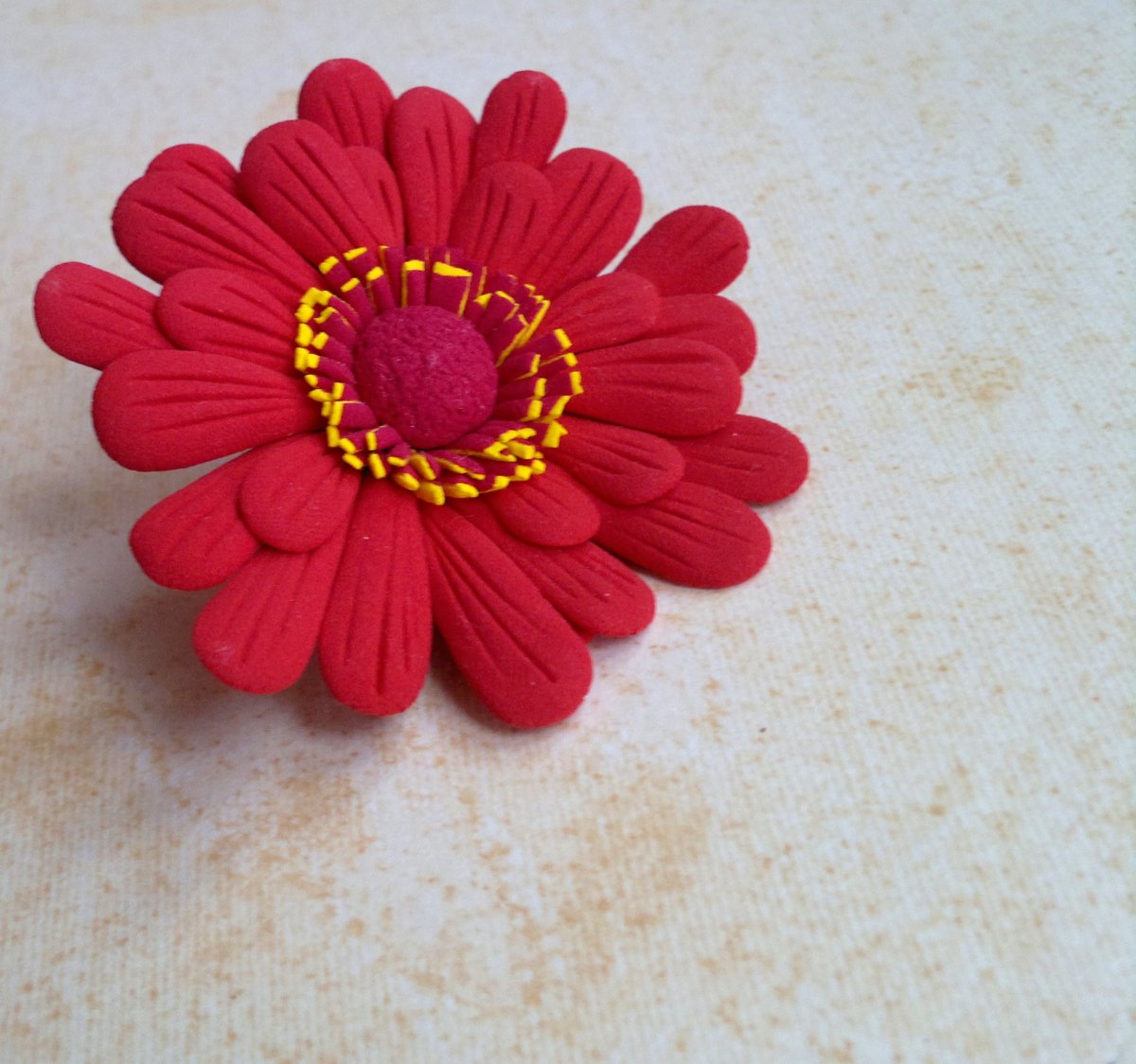 Clay craft brož- Gerbera