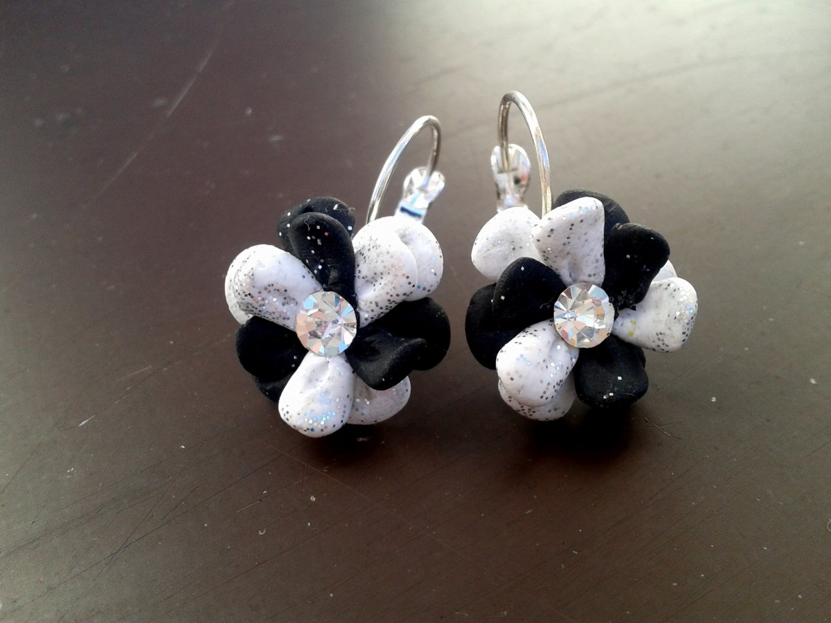 Flowers - černobílá