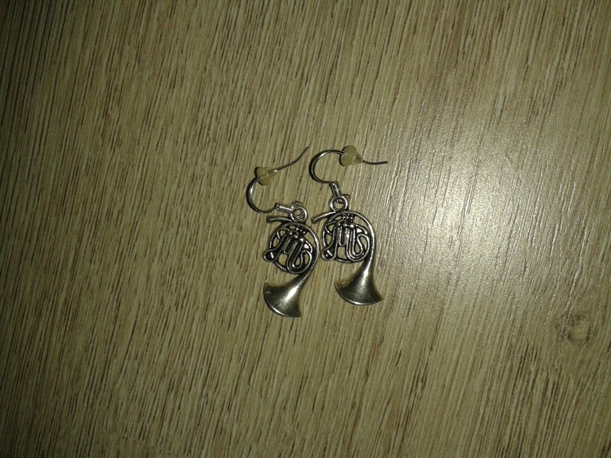 NÁUŠNICE- hudební nástroj