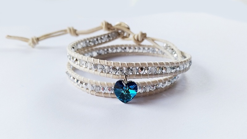 Wrap náramek z broušených korálků