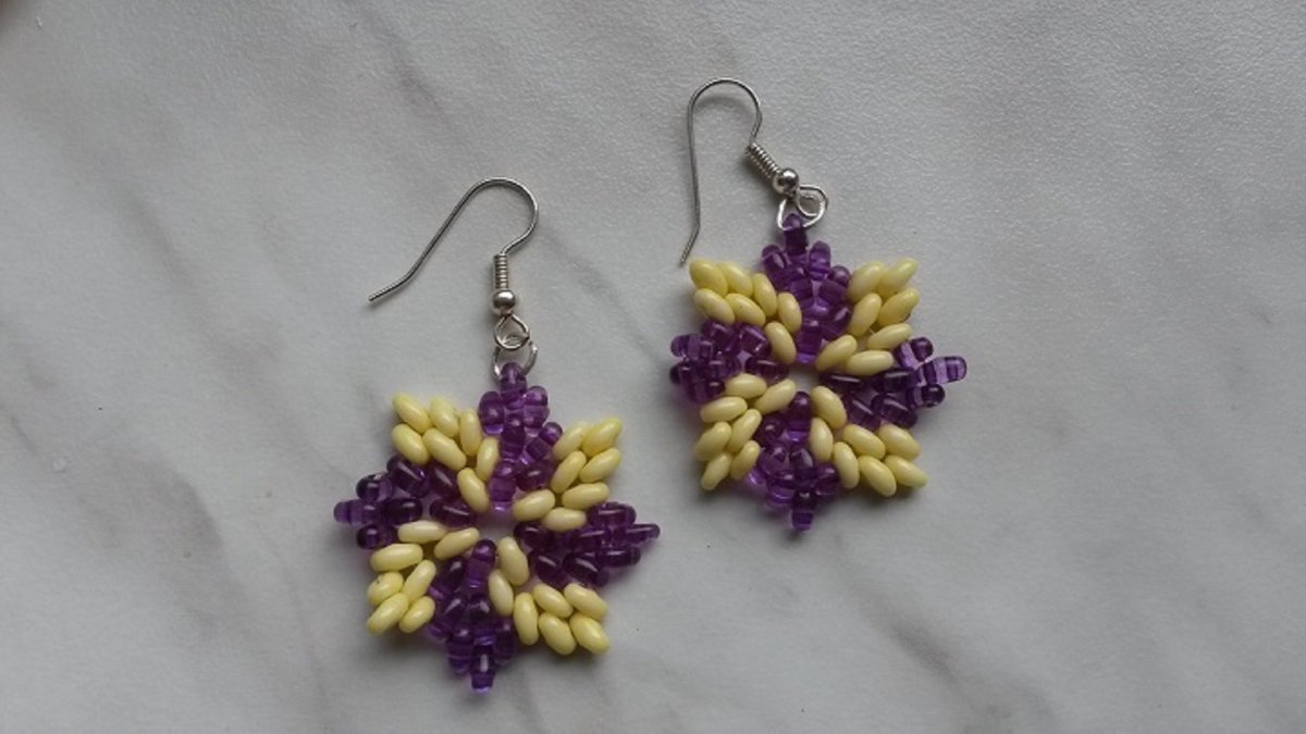 náušnice fialová kytička