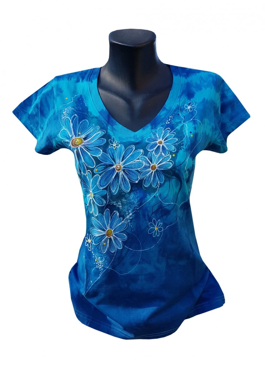 Tmavě modré tričko s kopretinami ručně malované