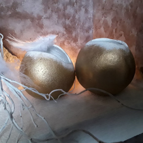 Beton svícen  "Vánoční koule"
