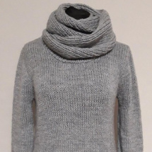 Ručně pletený dlouhý svetr (šaty) + nákrčník – SLEVA na 1599Kč
