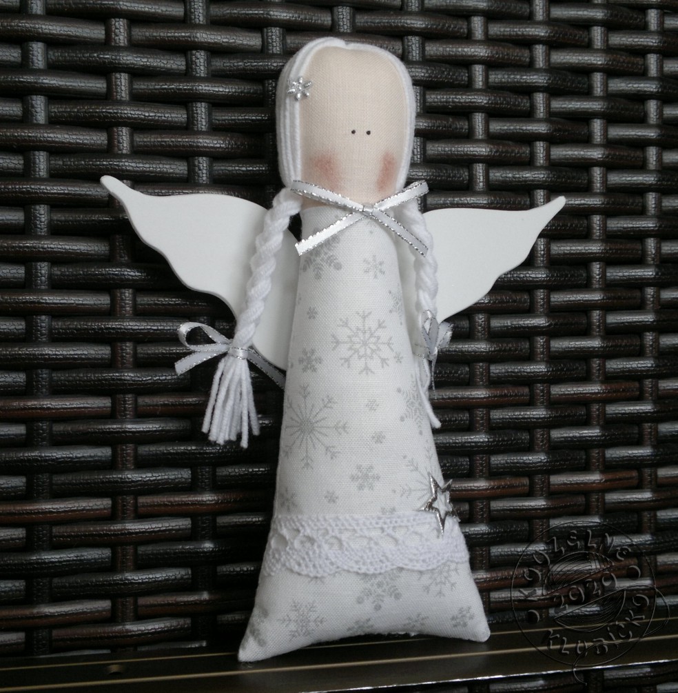 Andělka BÍLÁ  stříbrné VLOČKY/HVĚZDIČKY 