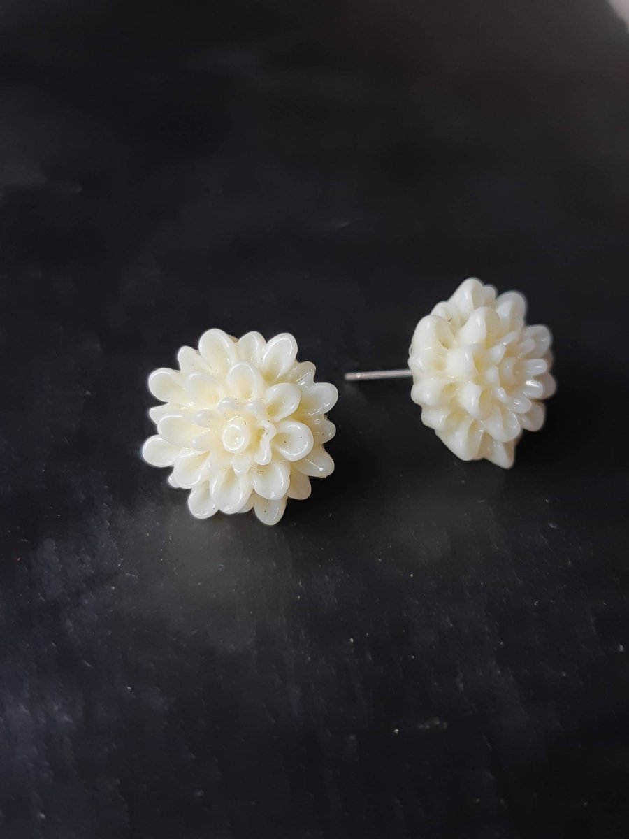 Květinové náušnice - béžové