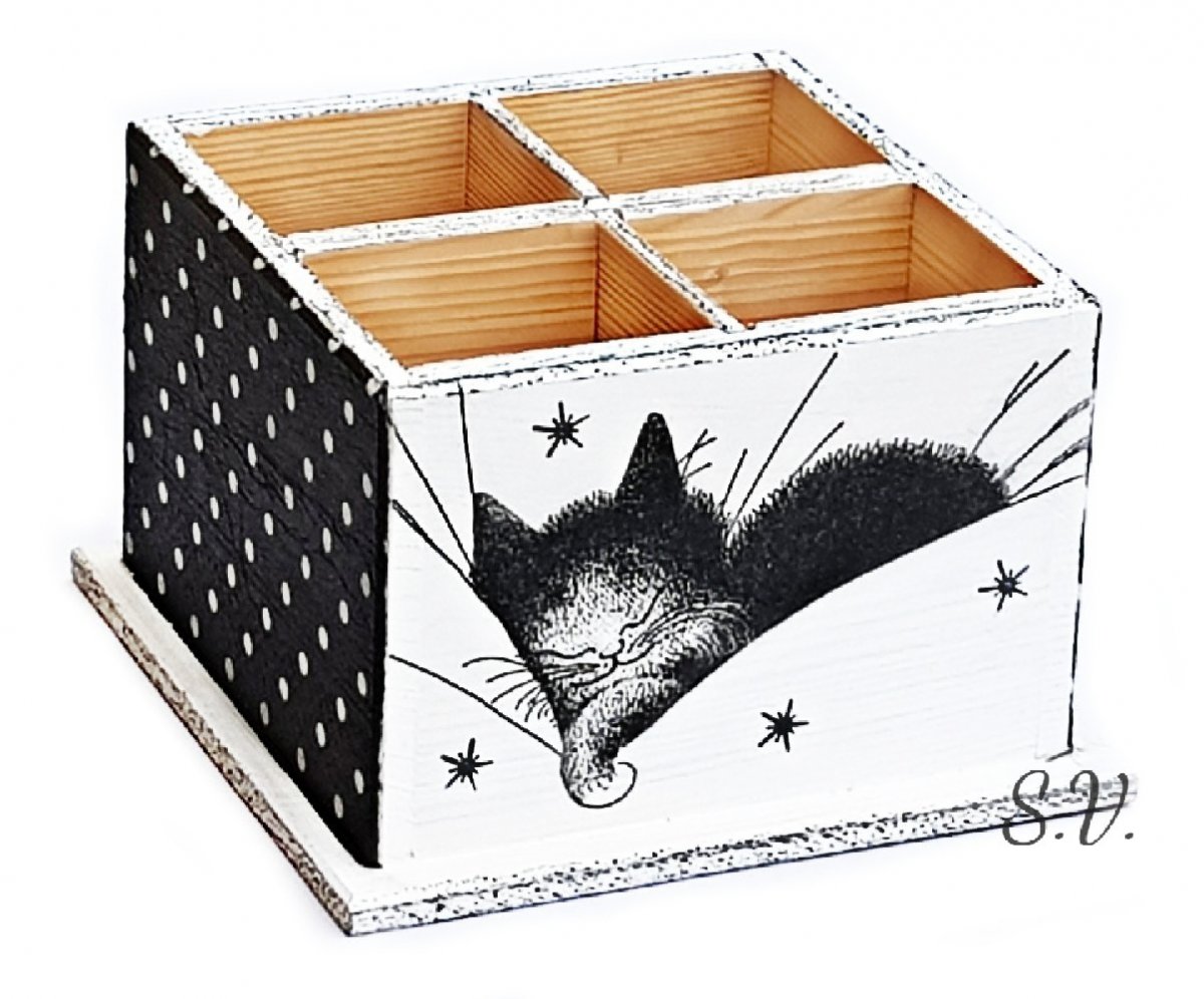 tužkovník - čtyřstojánek