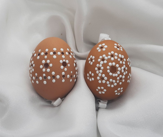 Vajíčka, kraslice bílá madeirovaná