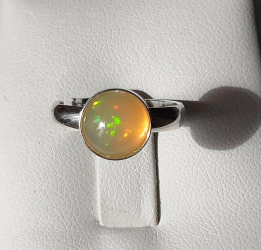Stříbrný prsten s etiopským opálem vel. uni Ag 925/1000