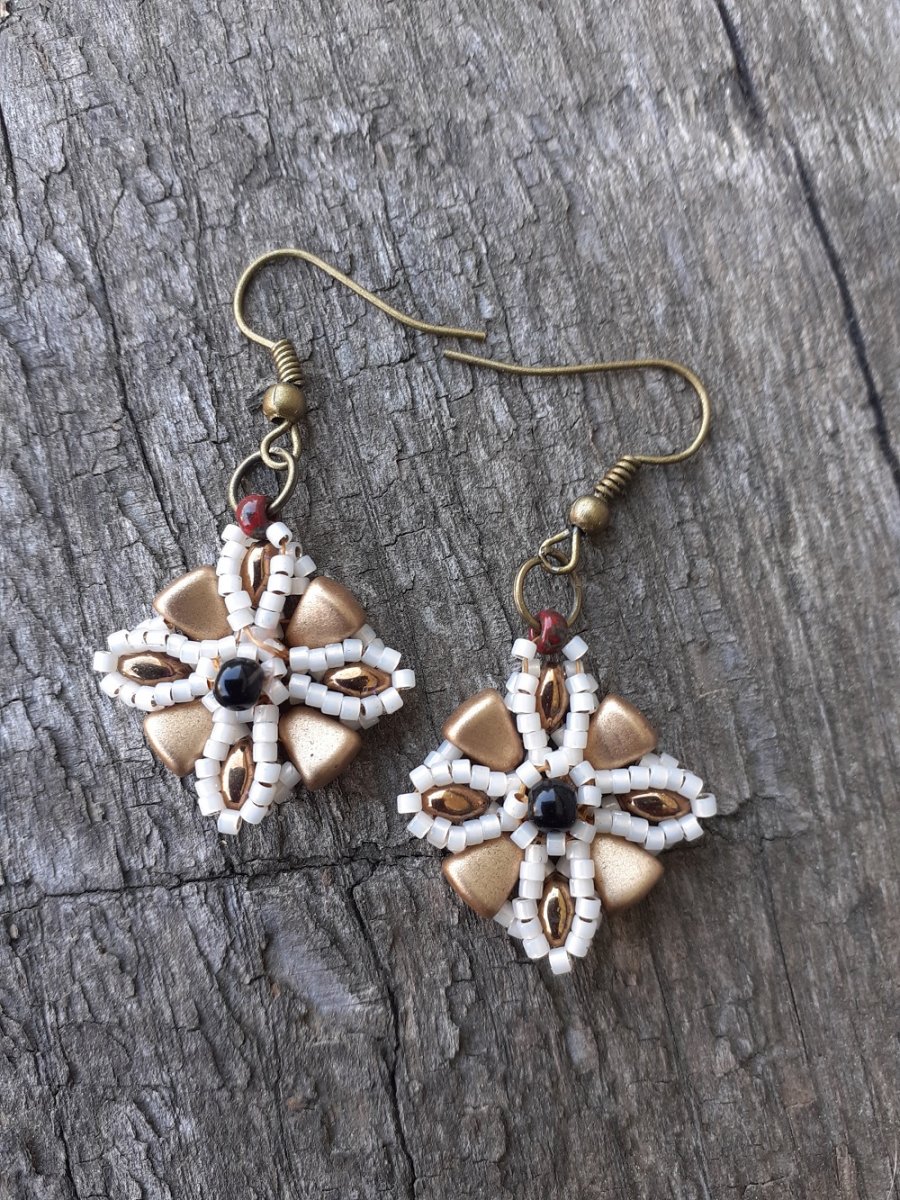 náušnice zlaté čtverce 