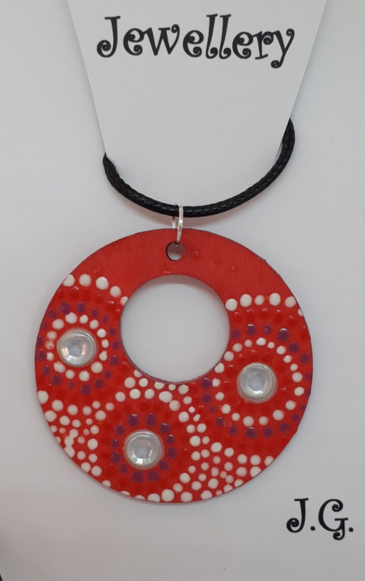 Přívěsek - kruh velký - červený s kamínky