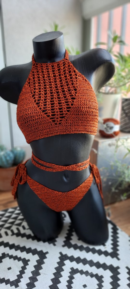 Háčkované  plavky  vel.36