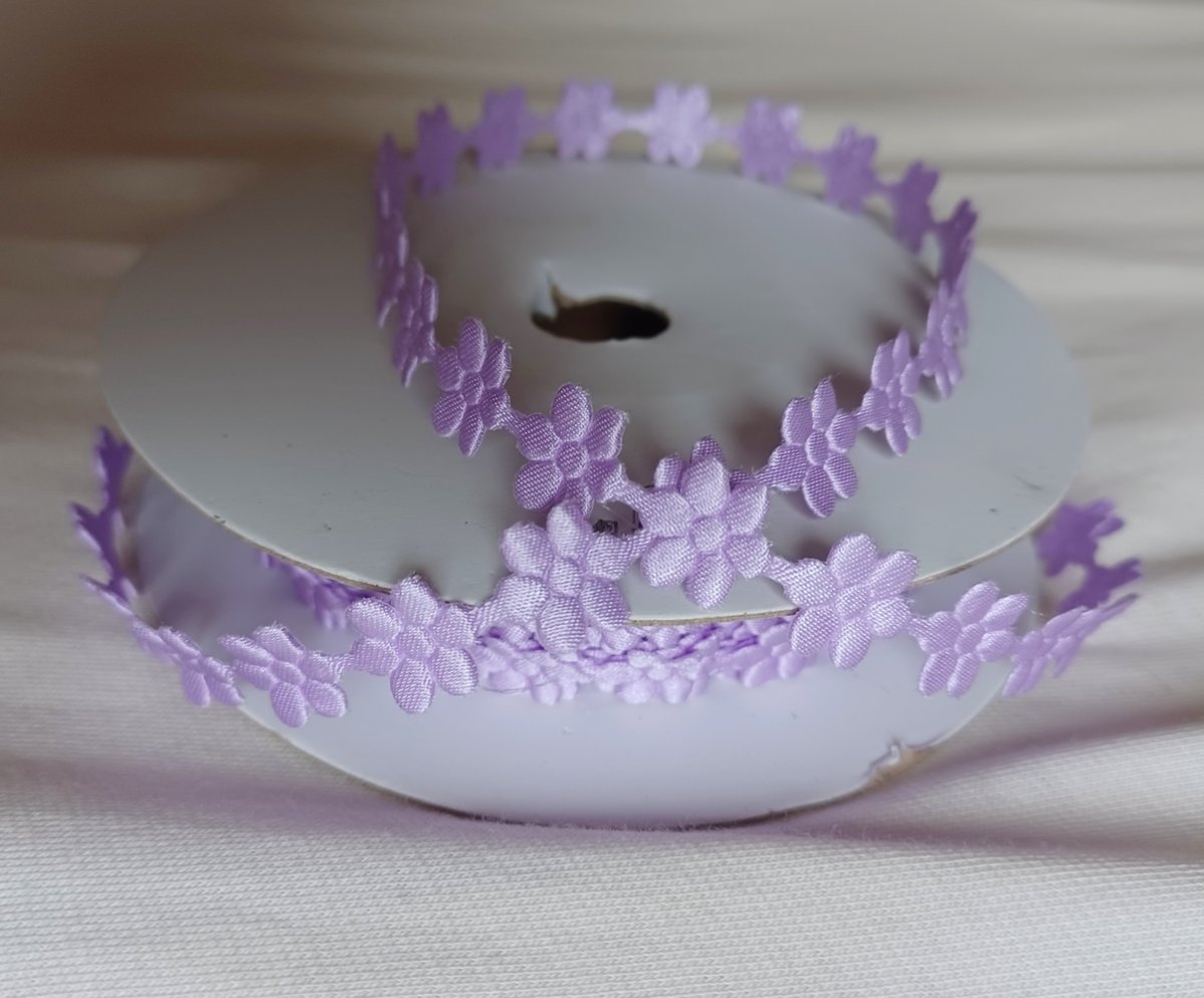 Prýmek saténový květ 10 mm