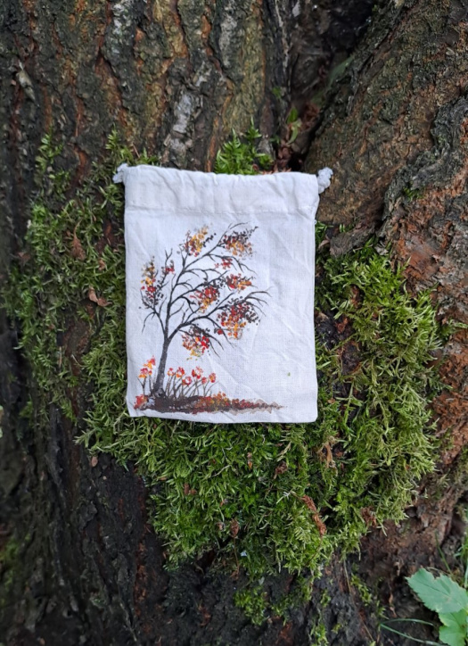 Ručně malovaný pytlík se stromkem
