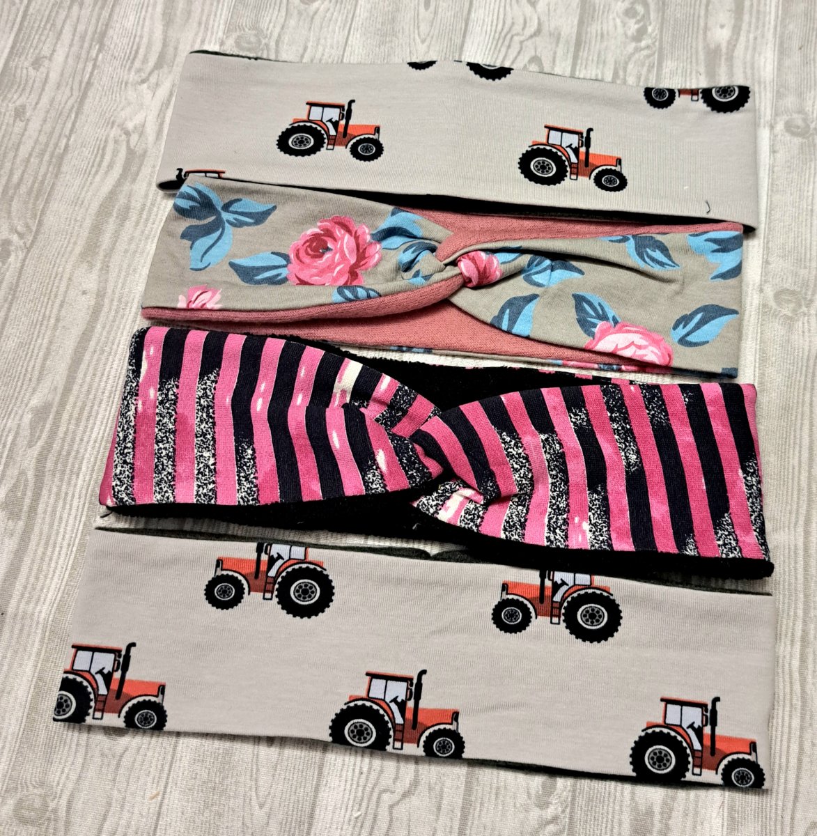 Čelenka překřížená nebo rovná 