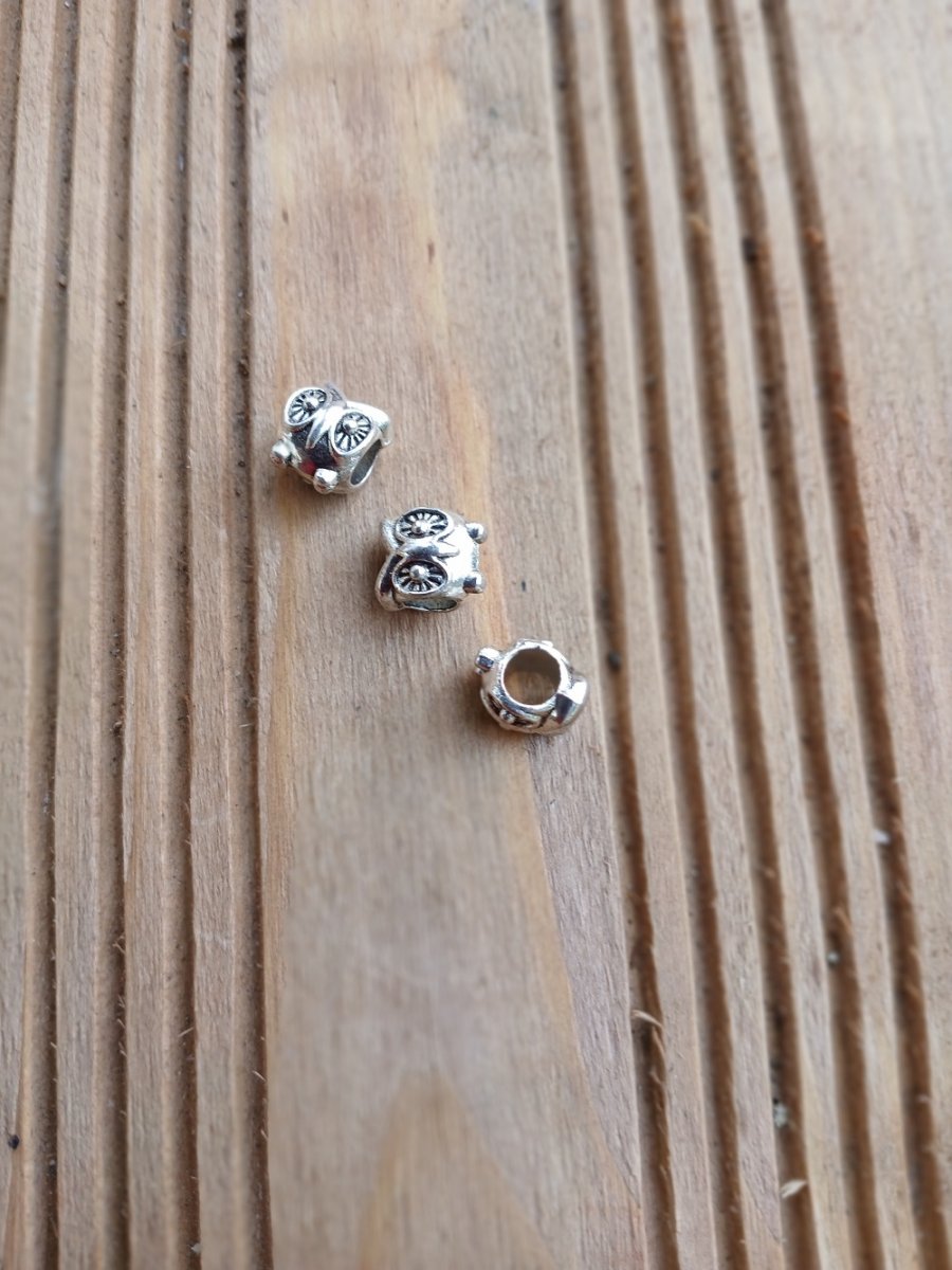 kovový korálek sova