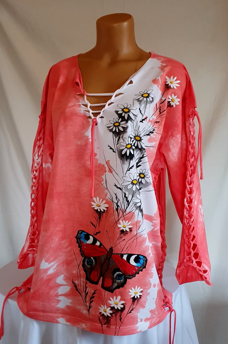 Červené prostříhané tričko s pavím okem