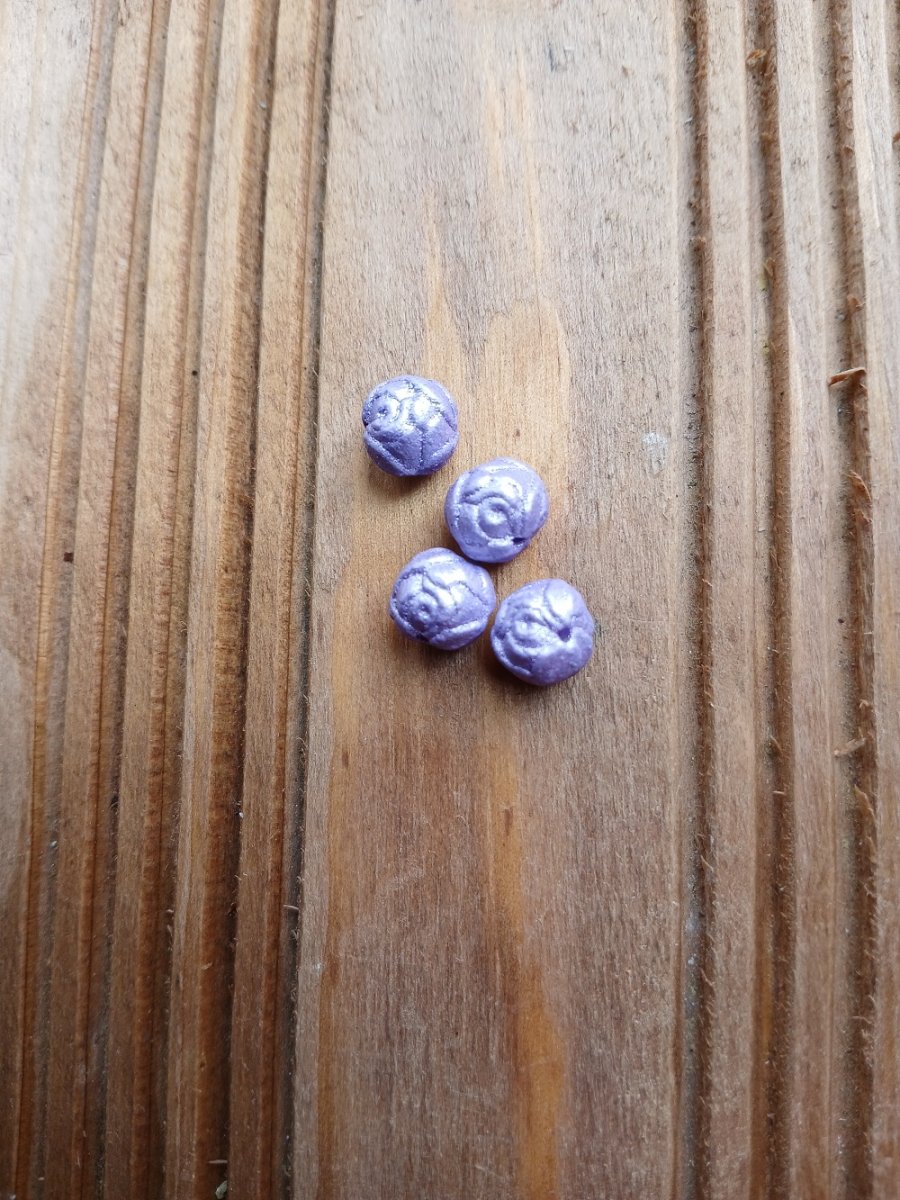 skleněný korálek 8 mm fialový