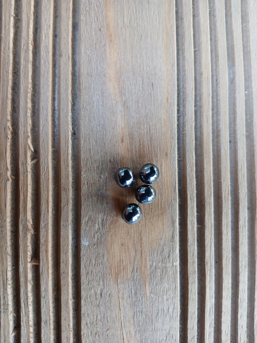 skleněný  korálek 8 mm černý