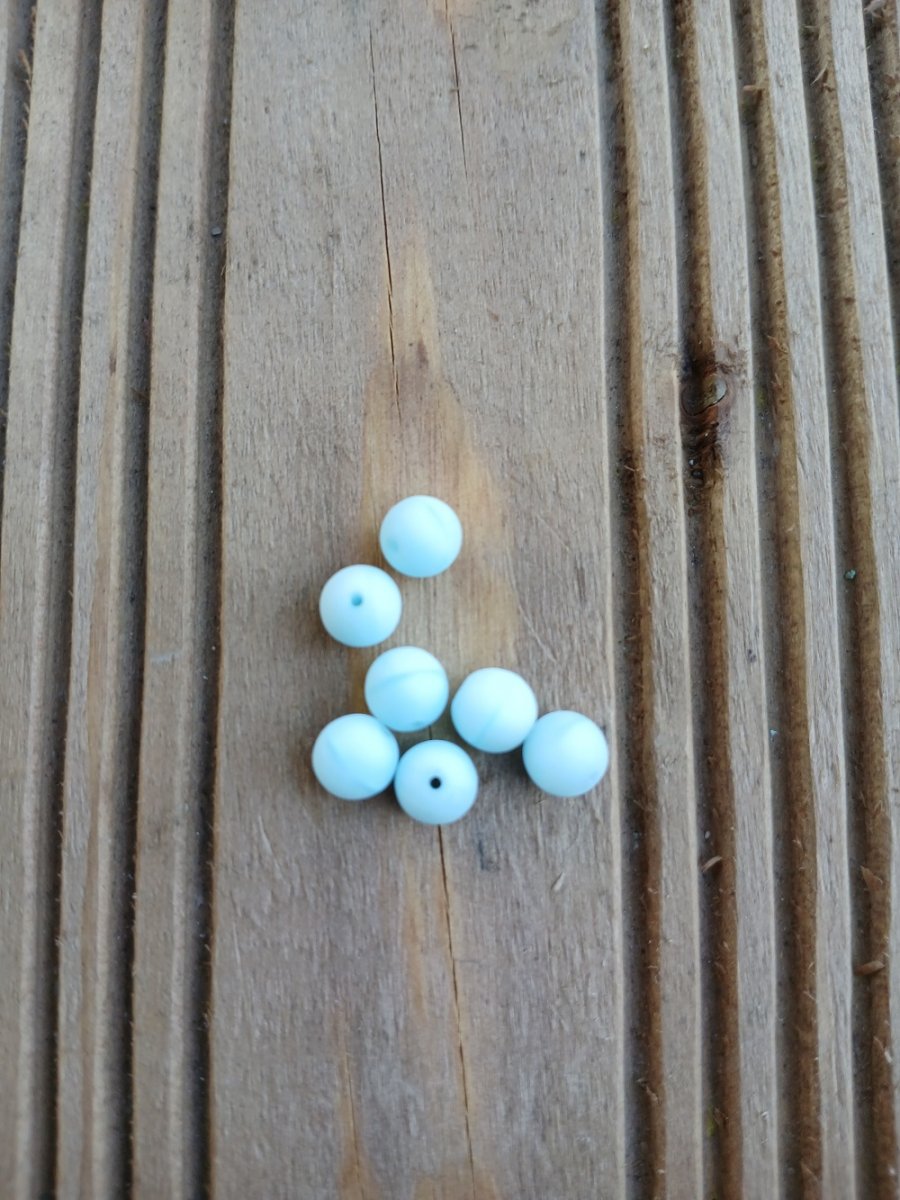 skleněný  korálek 6 mm modrý 