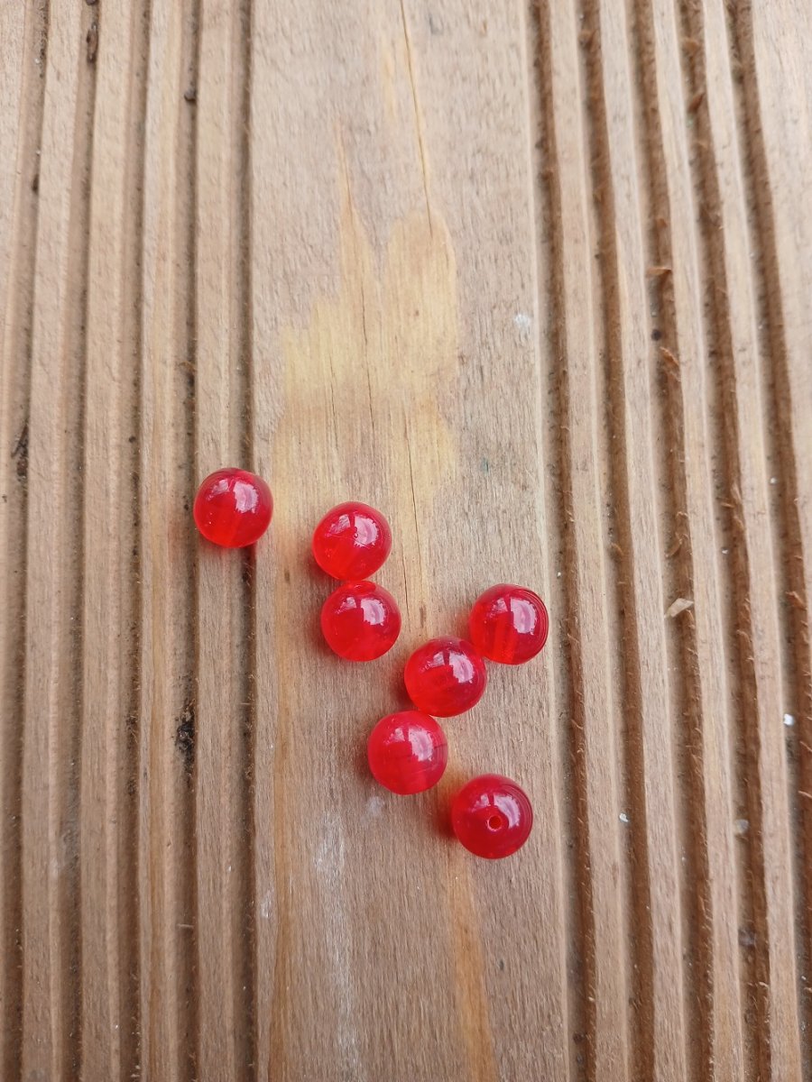 skleněný  korálek 8 mm červený