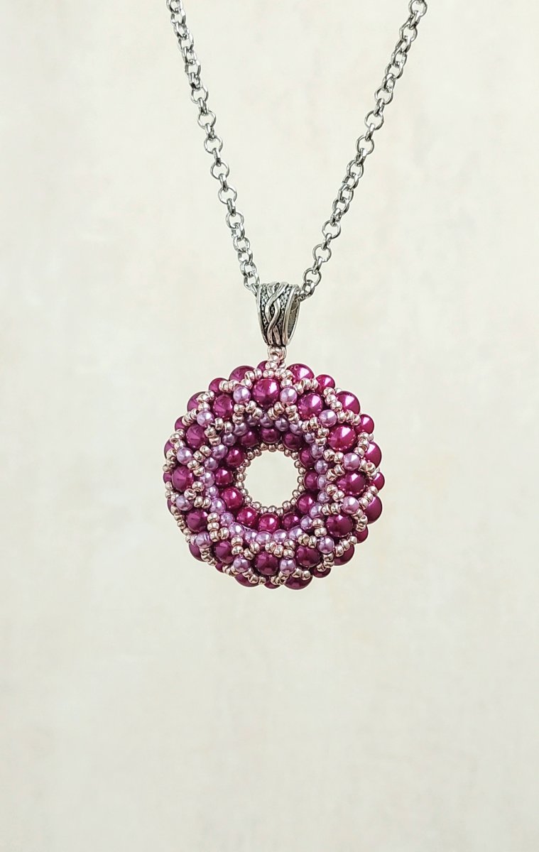 Náhrdelník Višňový donut