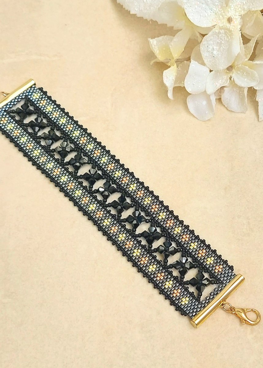 Náramek Černá krajka 