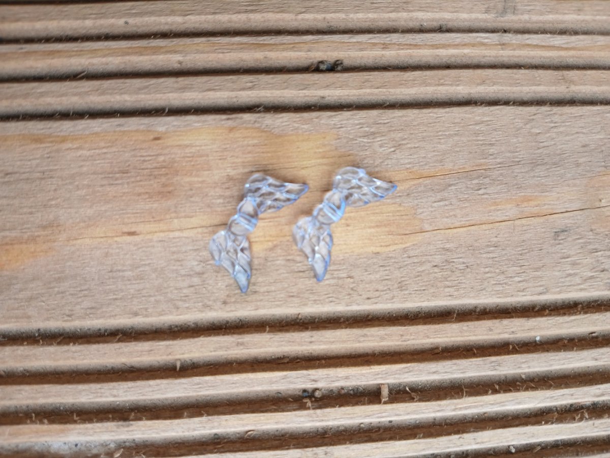 andělská křídla 20x10 mm, plast - modrá
