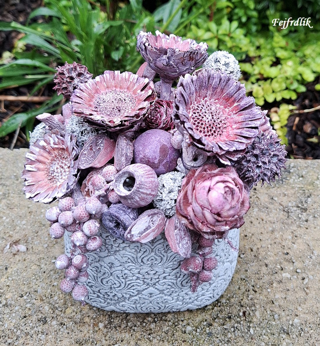 aranžmá s exotickou sušinou ..