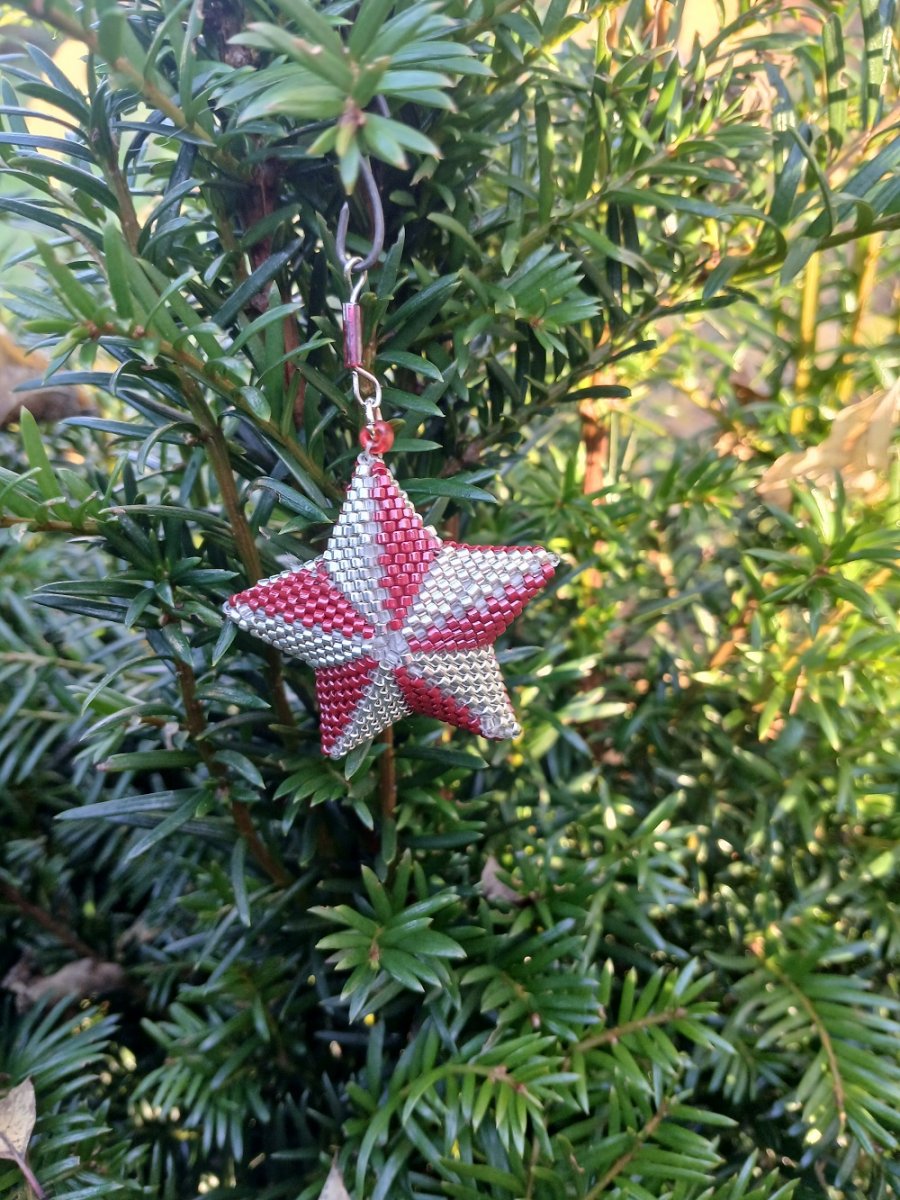 červeno stříbrná vánoční 3D hvězda