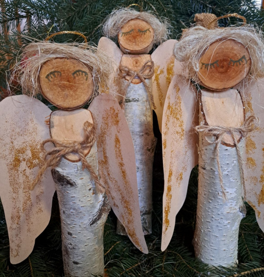 Anděl z březového dřeva 