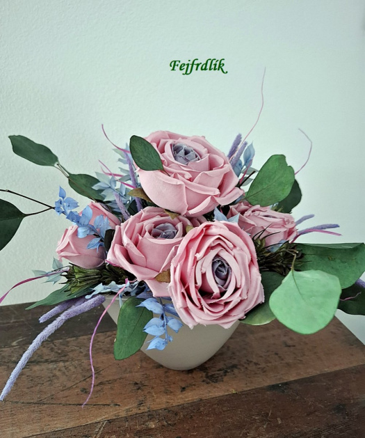 sedm statečných :) růží ..