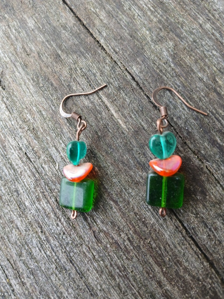 náušnice zelené srdíčko