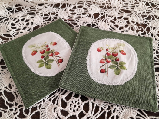 Prostírka.....lesní plody sada 2 kusy