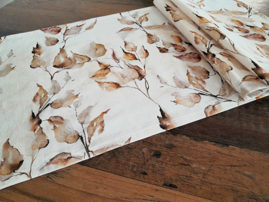 Ubrus.....listy v hnědé