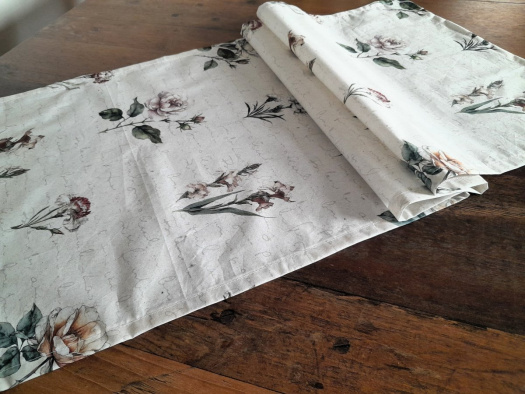 Ubrus.....něžná zahrada