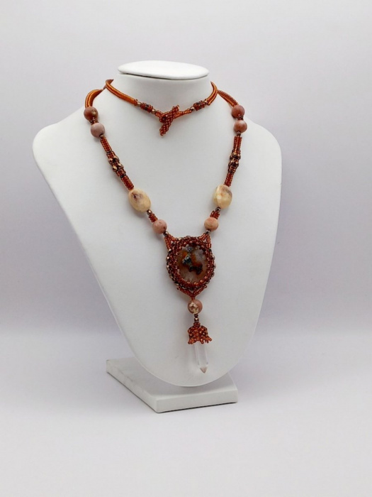 Náhrdelník - Dotek země